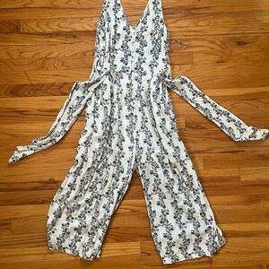ODDY Floral V-Neck Jumpsuit - Blue and White